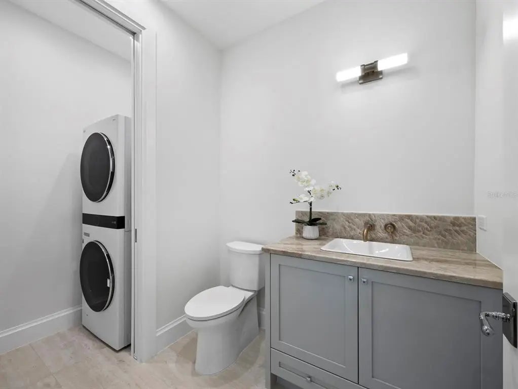 Gulf Shores Realty: 60 7efdf0431ab7eb73b4b66ab0c5621681 l