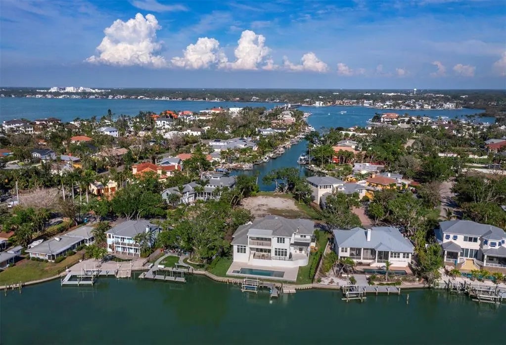 Gulf Shores Realty: 88 65e756c3c53f12e43a66151c57cd3af6 l