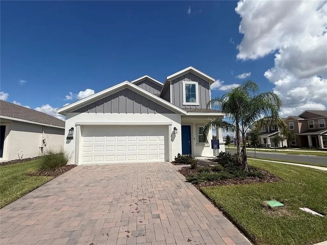 2743 Runners Circle, CLERMONT