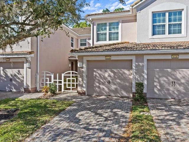 8338 Quimby Circle, DAVENPORT