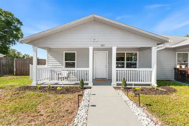 608 Pineville Lane, LAKELAND