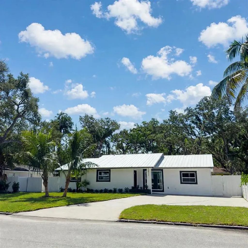 1822 2nd Avenue E, BRADENTON
