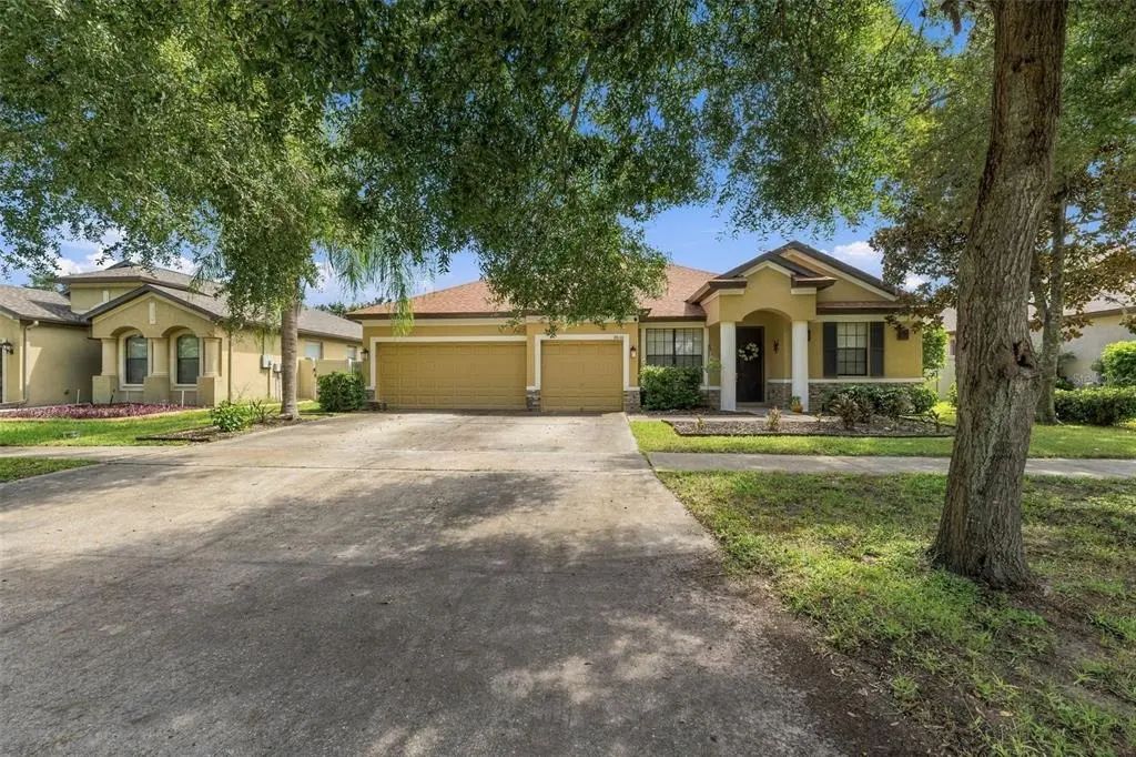 9808 Carr Road, RIVERVIEW