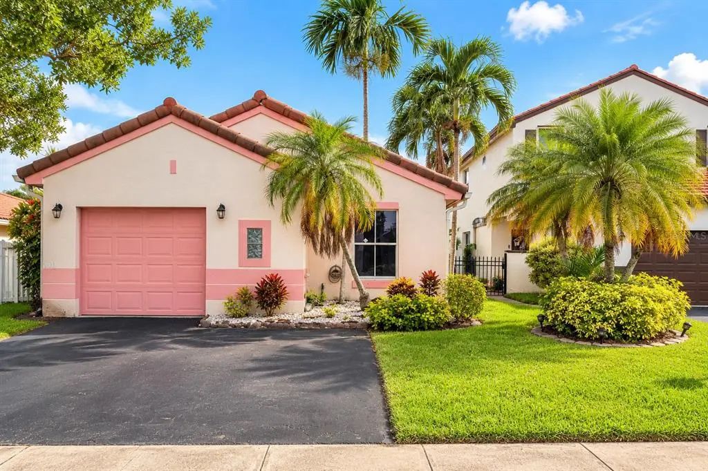 2122 Nw 184th Way, PEMBROKE PINES