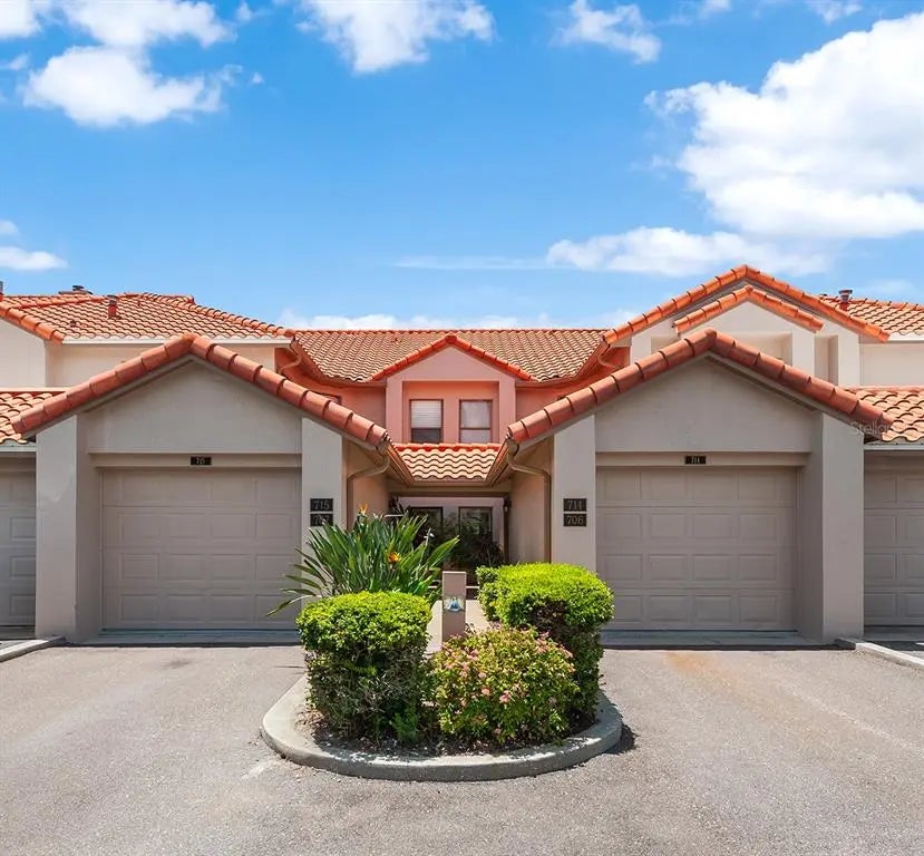 714 Magnolia Place 714, WINTER HAVEN