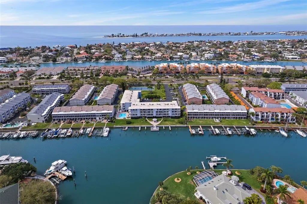 719 Pinellas Bayway S 311, TIERRA VERDE