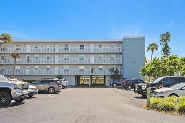 719 Pinellas Bayway S 311, TIERRA VERDE