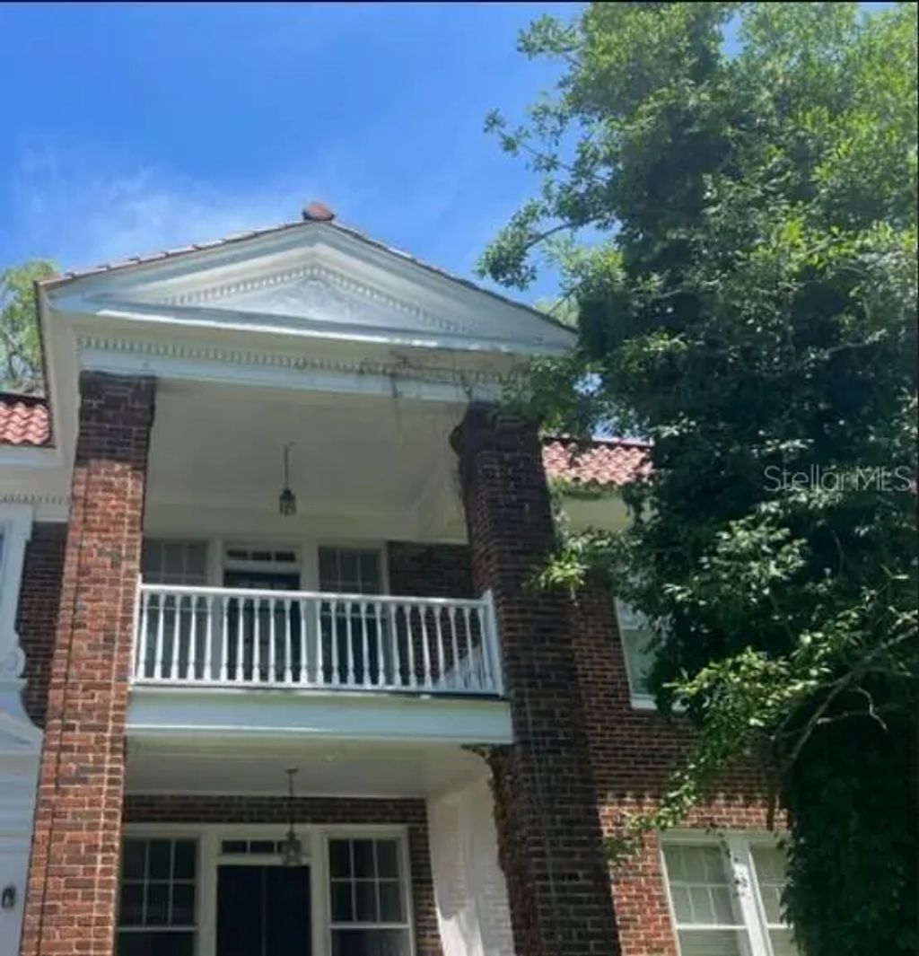 1975 Vineville Ave A1, MACON