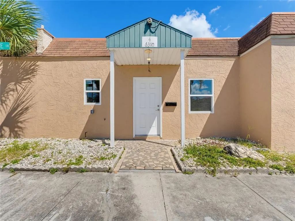 6310 Providence Circle 4, NEW PORT RICHEY