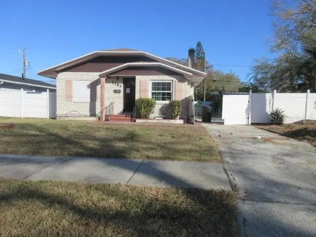 1763 Shore Acres Boulevard Ne, ST PETERSBURG