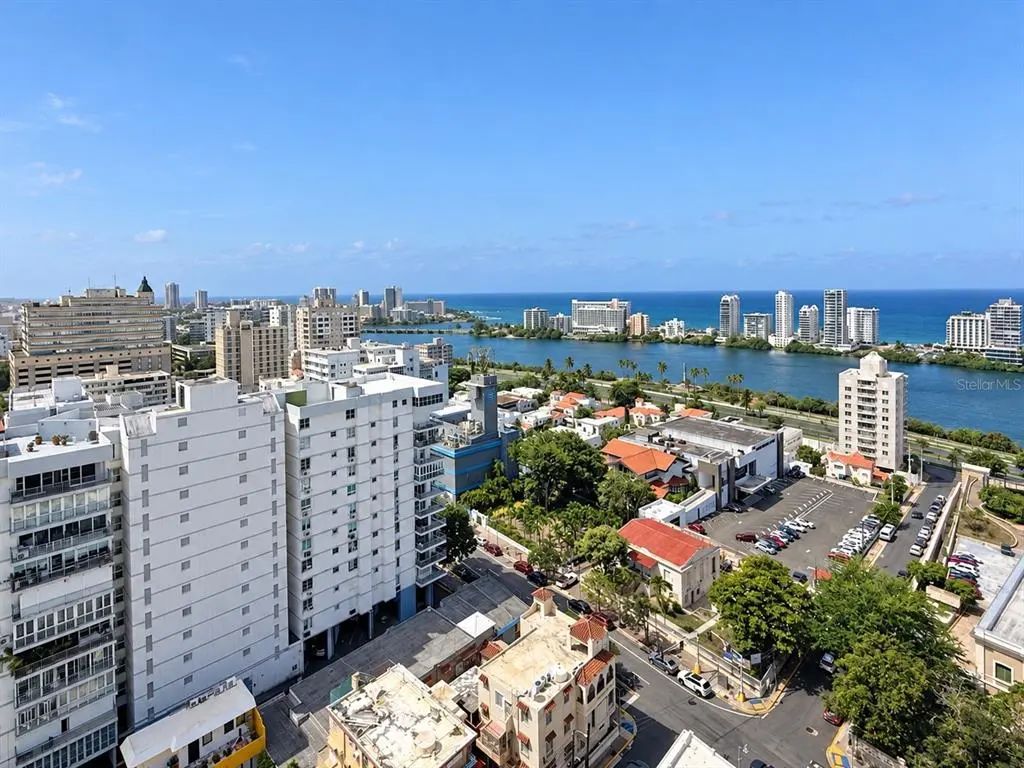 954 Ave De La Consitucion, Miramar Plaza 17f, SAN JUAN