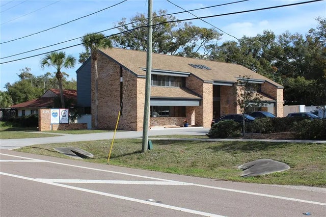 2139 Ne Coachman Road, CLEARWATER