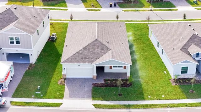 4032 Redbridge Loop, DAVENPORT