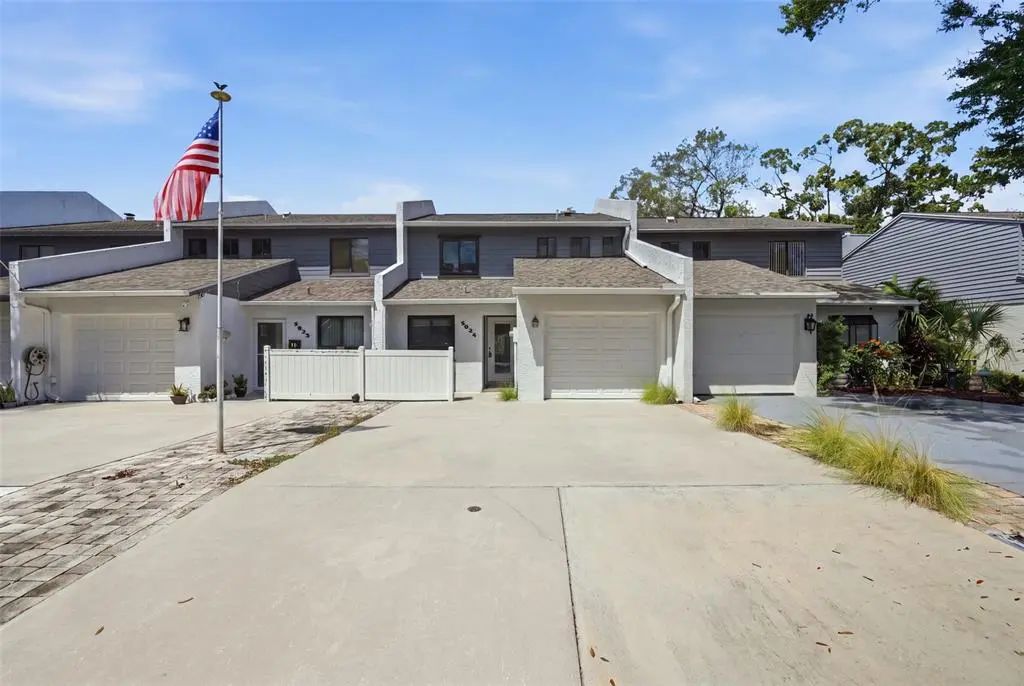 5824 Idle Forest Place, TAMPA