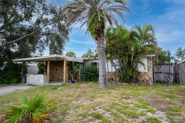 12036 105th Street N, LARGO