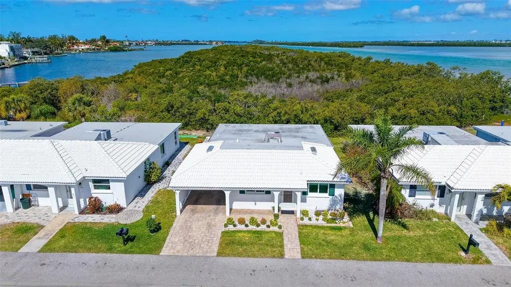 909 Spanish Drive N, LONGBOAT KEY