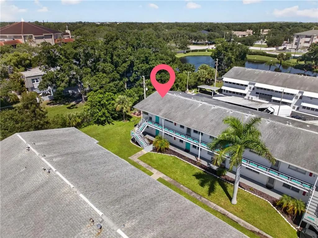 6050 21st Street N 20, ST. PETERSBURG