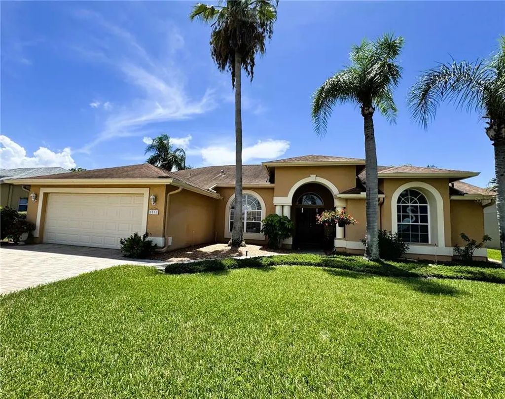 8518 Coral Creek Loop, HUDSON