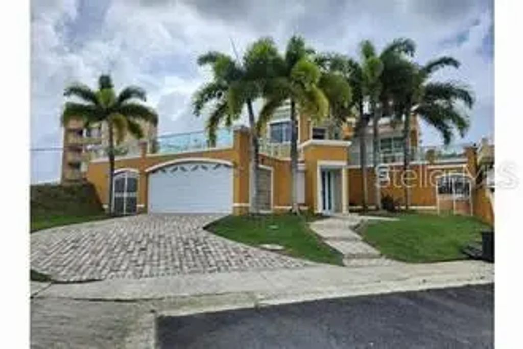The Village At The Hill Mango Beach Corner 116, CEIBA