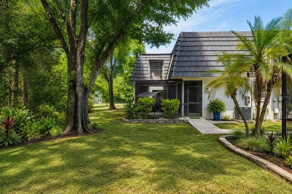 12742 Wood Trail Blvd Boulevard, TAMPA