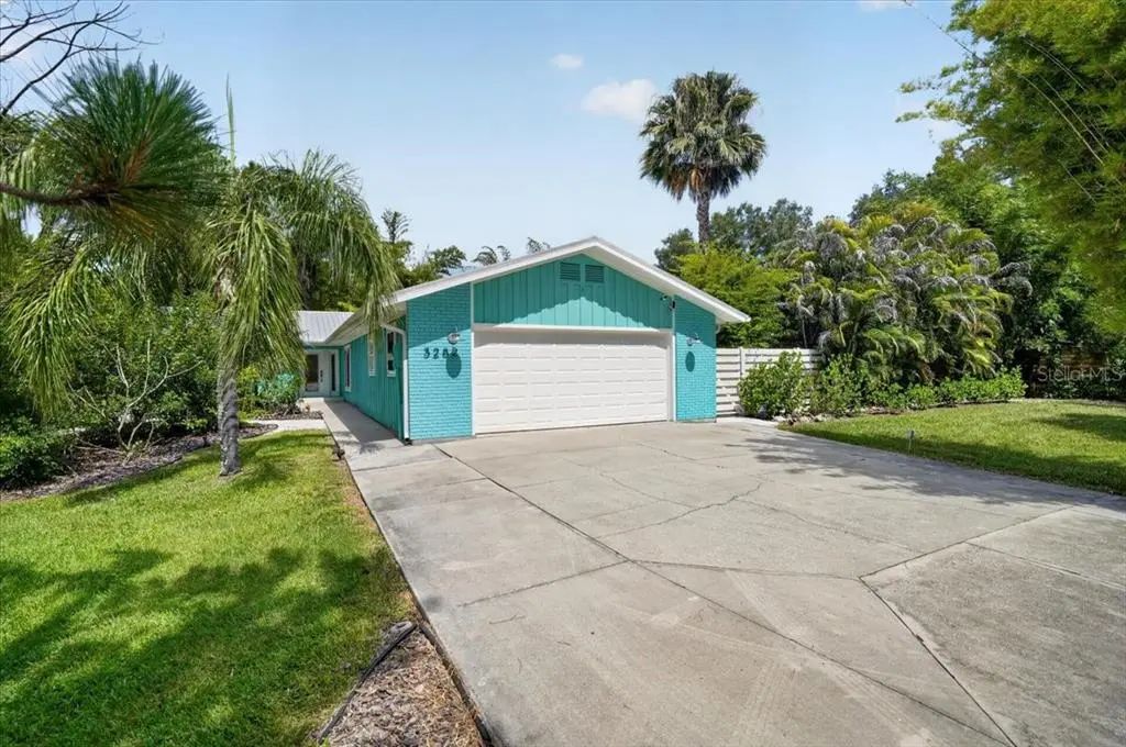 3282 Tobero Lane, SARASOTA