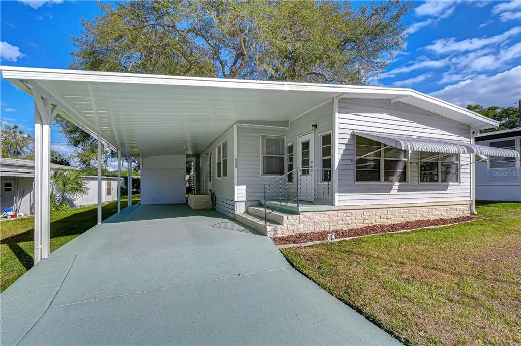 6128 Ridgewood Drive, ZEPHYRHILLS