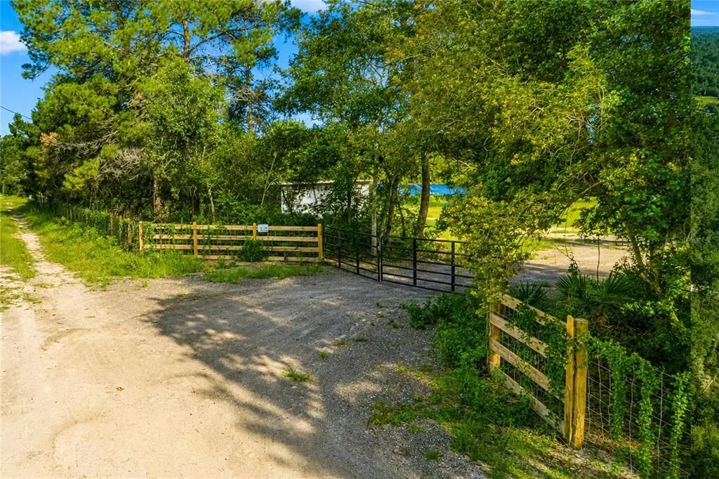 43401 Cooter Pond Road, DELAND