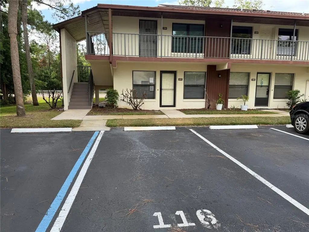 112 Lacosta Lane 116, DAYTONA BEACH