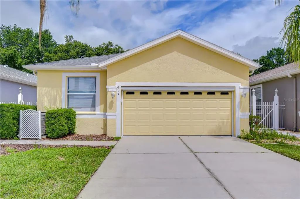 8049 Sanguinelli Road, LAND O LAKES