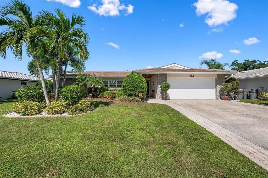 3323 Spring Mill Circle, SARASOTA