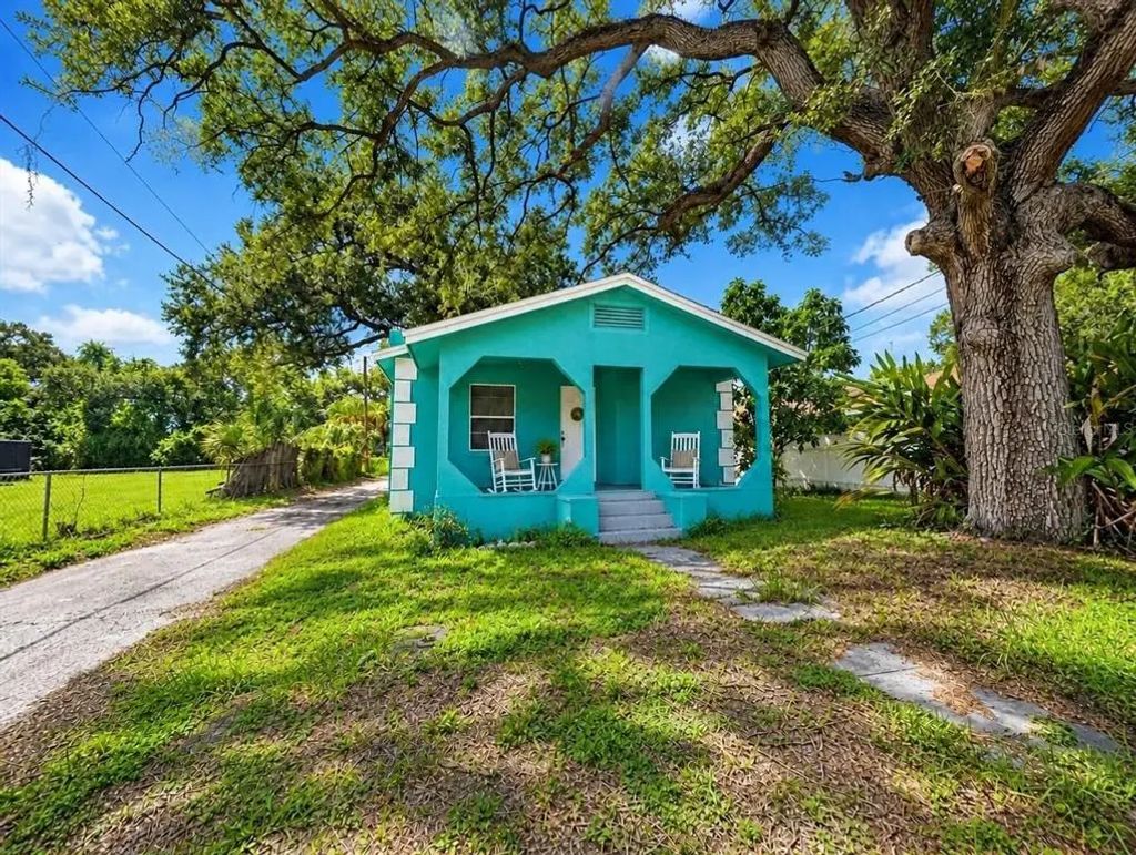 905 Nicholson Street, CLEARWATER