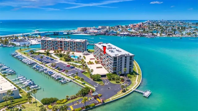 1 Key Capri 608e, TREASURE ISLAND