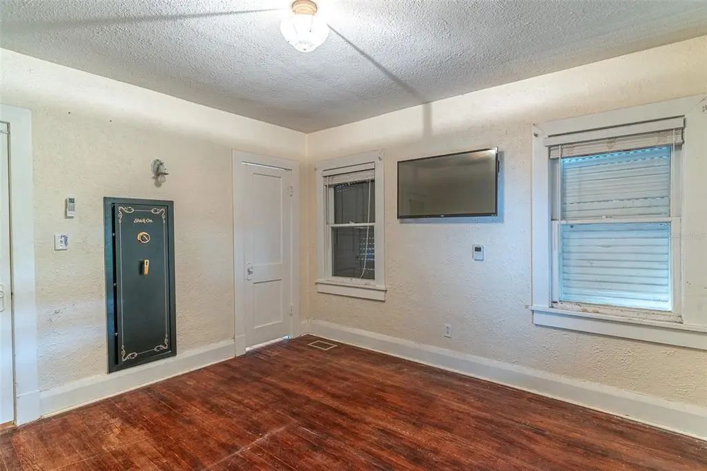17 of 45 - 528 S 8th Street, LAKE WALES, FL