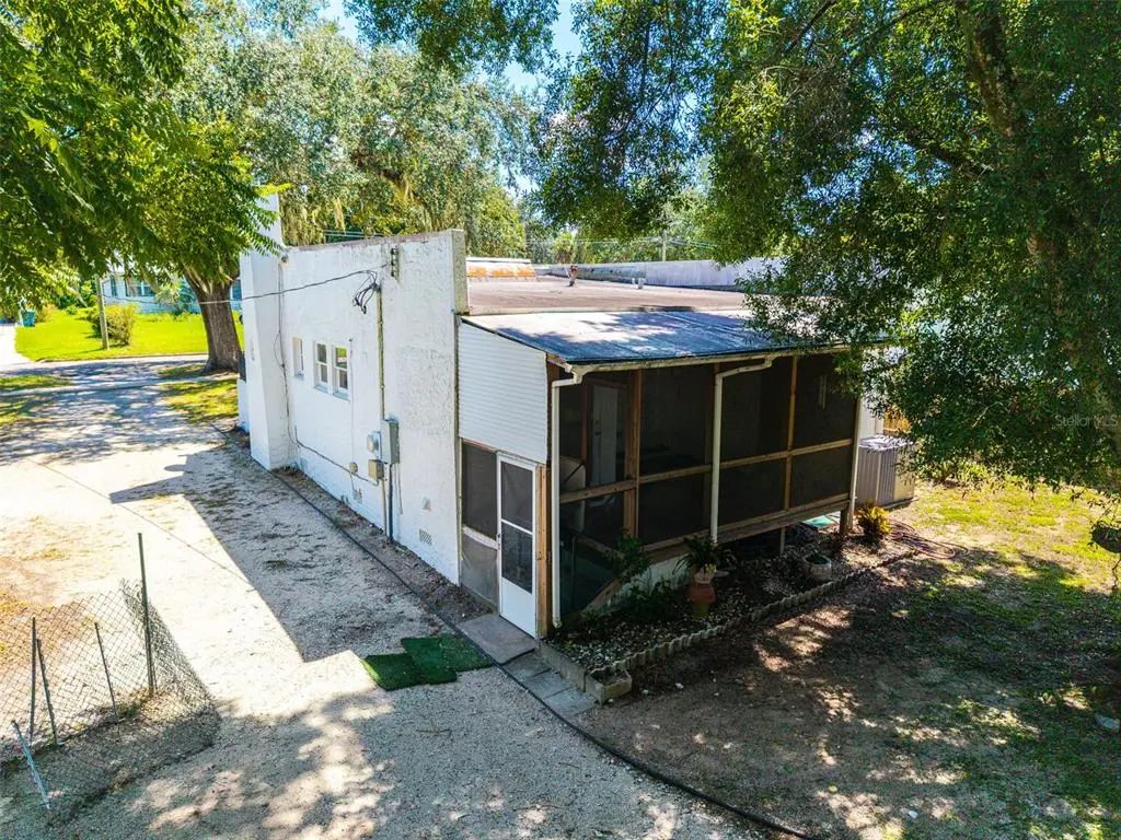 28 of 45 - 528 S 8th Street, LAKE WALES, FL