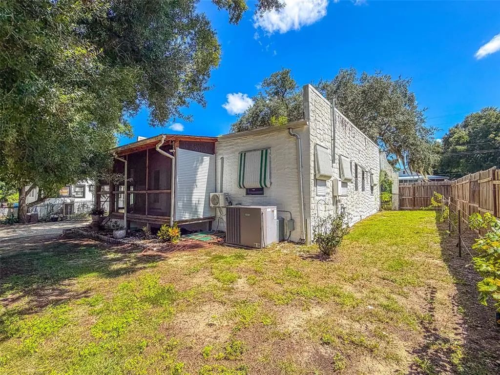 33 of 45 - 528 S 8th Street, LAKE WALES, FL