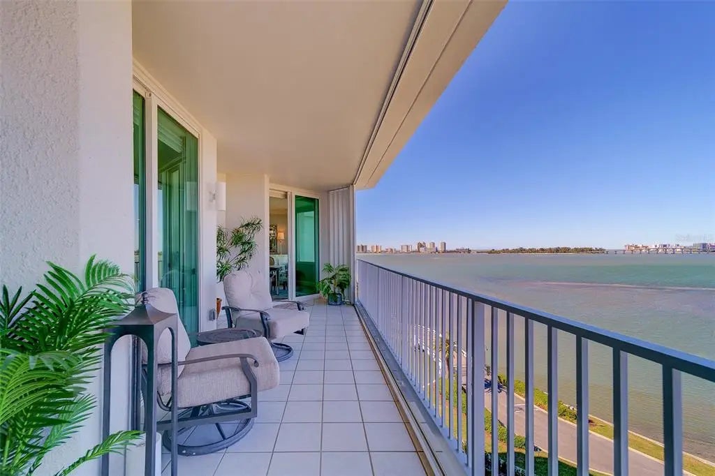 2 Seaside Lane 801, BELLEAIR