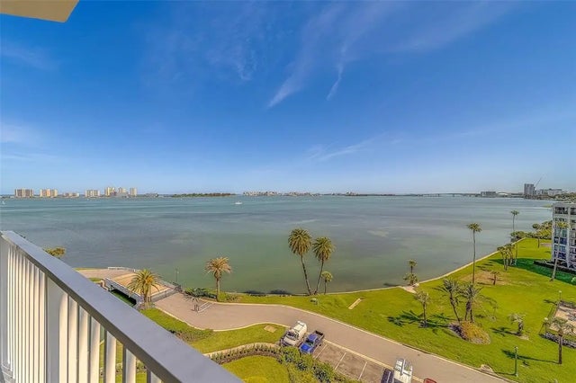 2 Seaside Lane 801, BELLEAIR