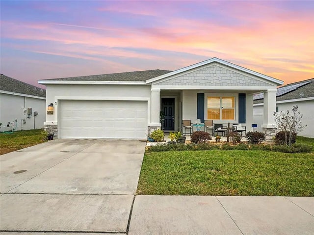 969 Laurel View Way, GROVELAND