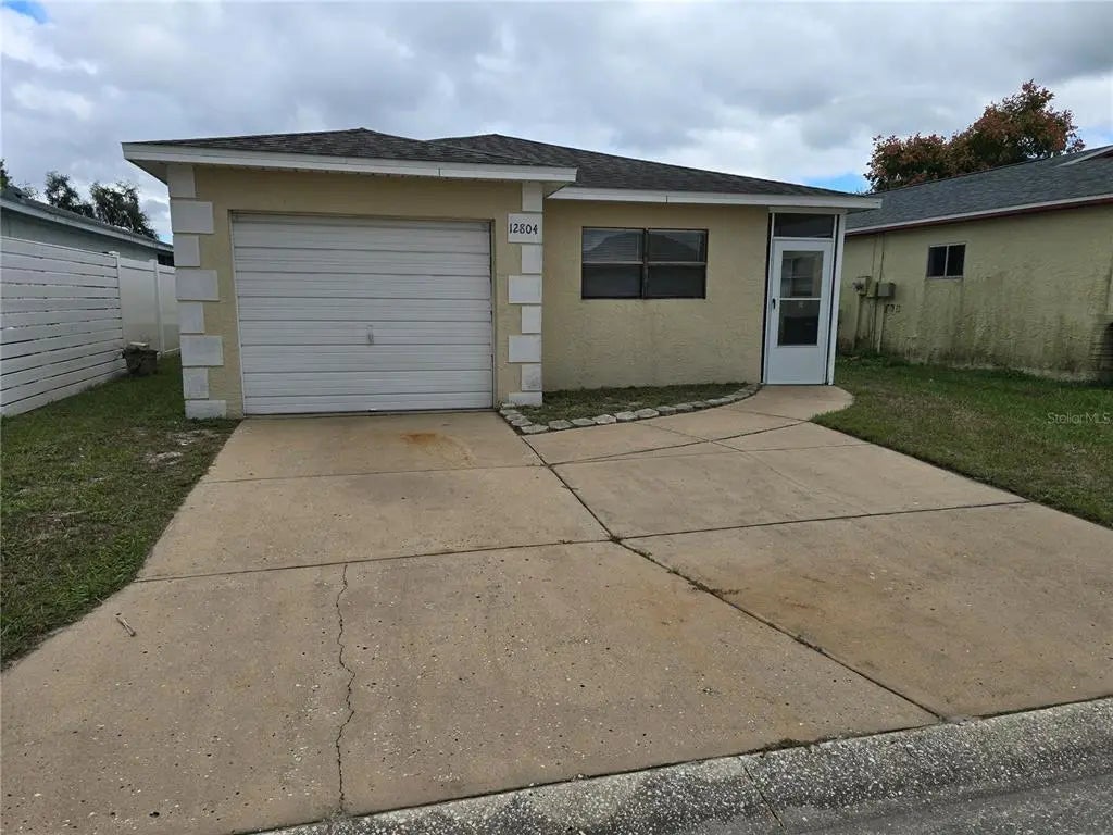 12804 Kellywood Circle, HUDSON