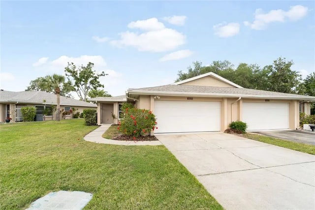 5689 Evergreen Drive 18, SARASOTA
