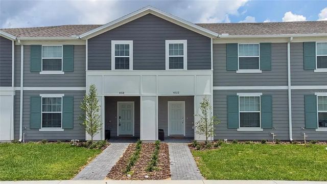 4322 Lana Avenue, DAVENPORT