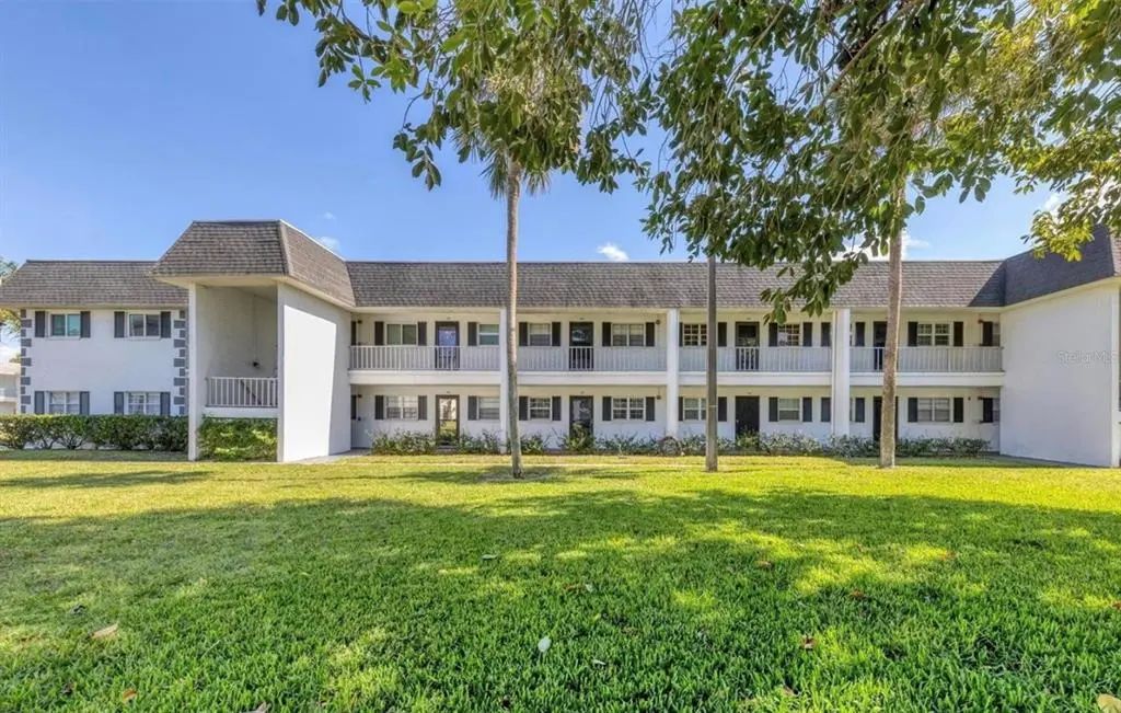 105 47th Avenue Drive W 377, BRADENTON