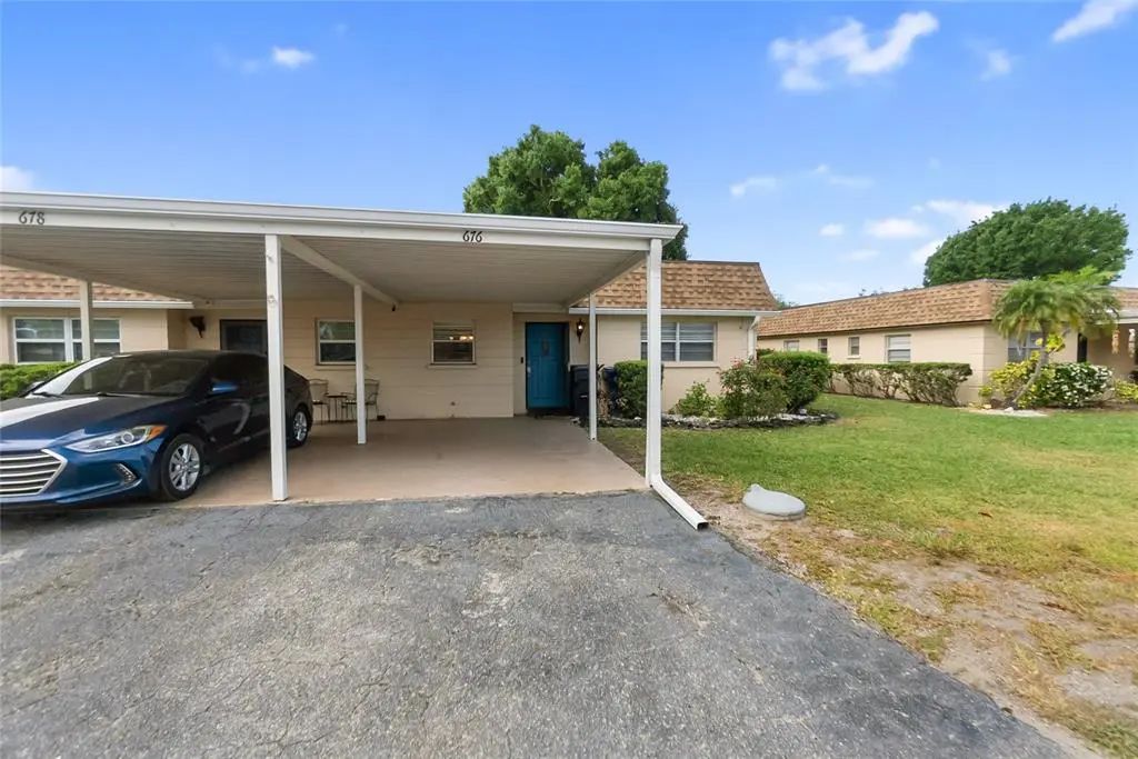 676 Park Circle, BRADENTON