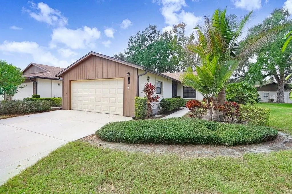 4742 Oak Hill Drive 12, SARASOTA