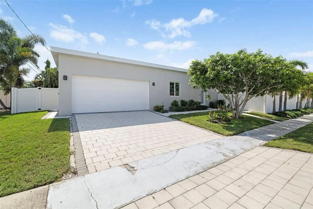 4524 Riverwood Avenue, SARASOTA