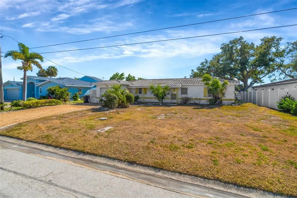 7932 2nd Avenue S, ST PETERSBURG