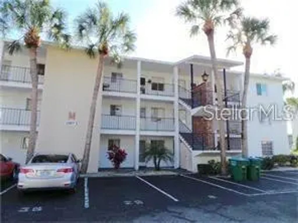 2083 Canal Drive L32, BRADENTON