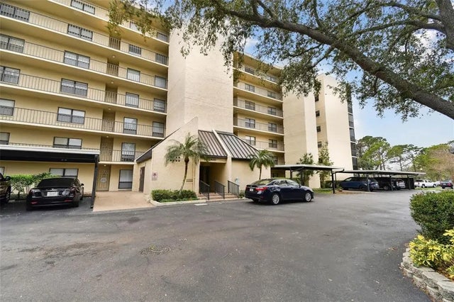 2900 Cove Cay Drive 3e, CLEARWATER