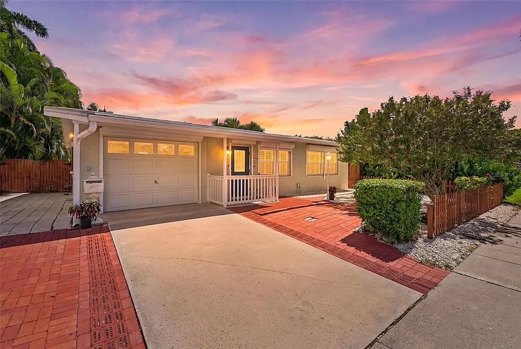 617 W Olympia Avenue, PUNTA GORDA