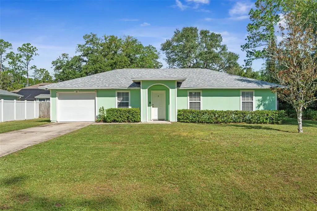 18 Slipper Flower Path E, PALM COAST
